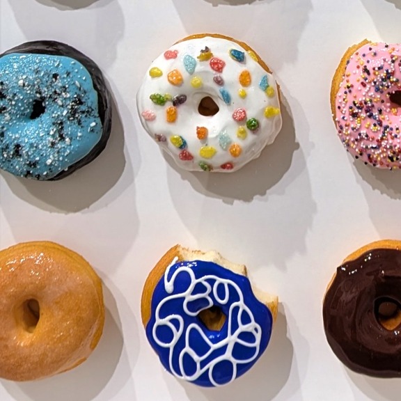Nelson de la Nuez: Glazed Pop Donuts image 6